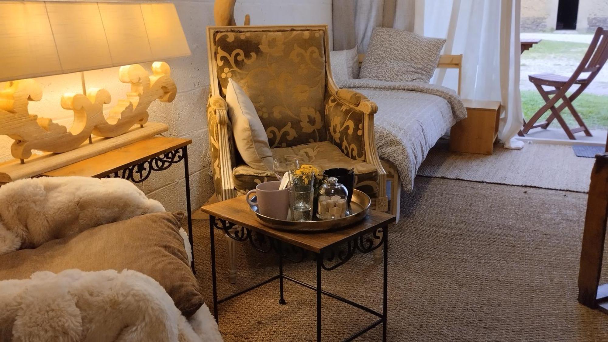 Le Laboratoire Shabby Chic De La Parfumerie Du Manoir Chavagne Dış mekan fotoğraf