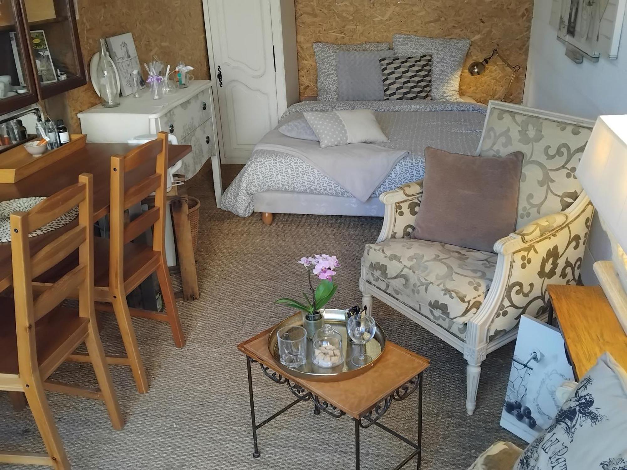Le Laboratoire Shabby Chic De La Parfumerie Du Manoir Chavagne Dış mekan fotoğraf