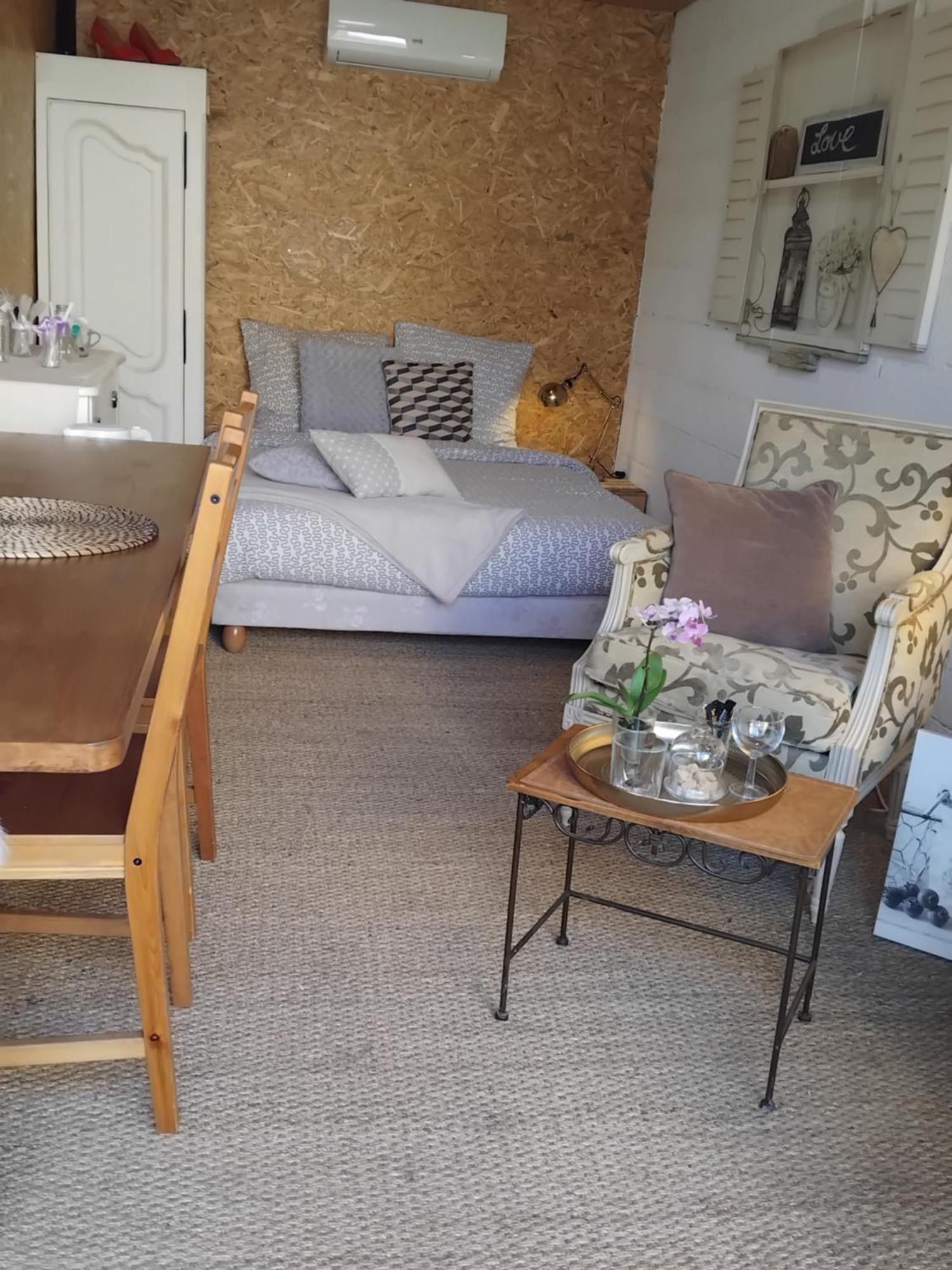 Le Laboratoire Shabby Chic De La Parfumerie Du Manoir Chavagne Dış mekan fotoğraf